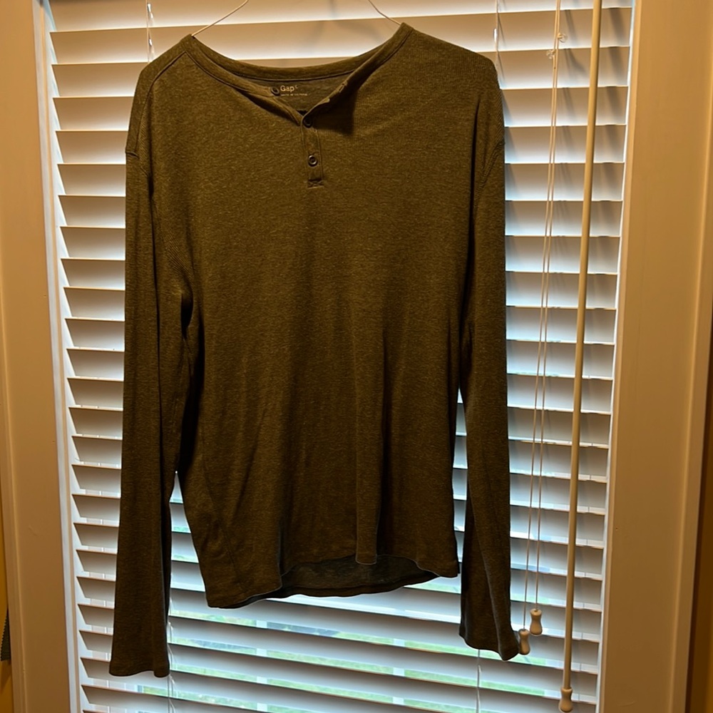 Long sleeve Henley